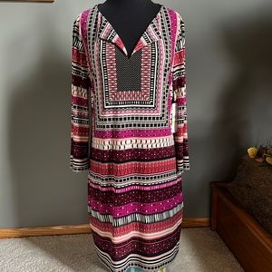 NWT Laundry by Shelli Segal shift dress in Deep Garnet | M